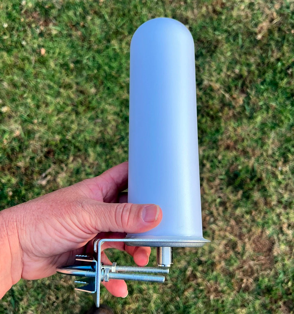 Base Station Mobile Phone & WiFi Antenna 698-6000Mhz Complete with Mounts and N-Type Connector