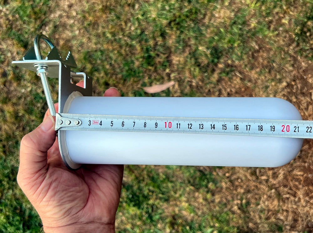 Base Station Mobile Phone & WiFi Antenna 698-6000Mhz Complete with Mounts and N-Type Connector