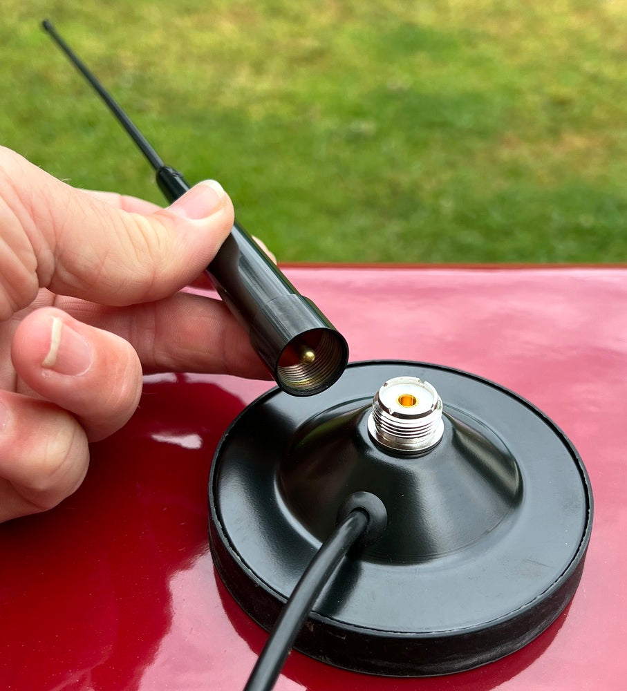 Dual Band 144 & 430Mhz Antenna "ONLY 40cm LONG" With Magnetic Base, Lead, Plug And Adaptor