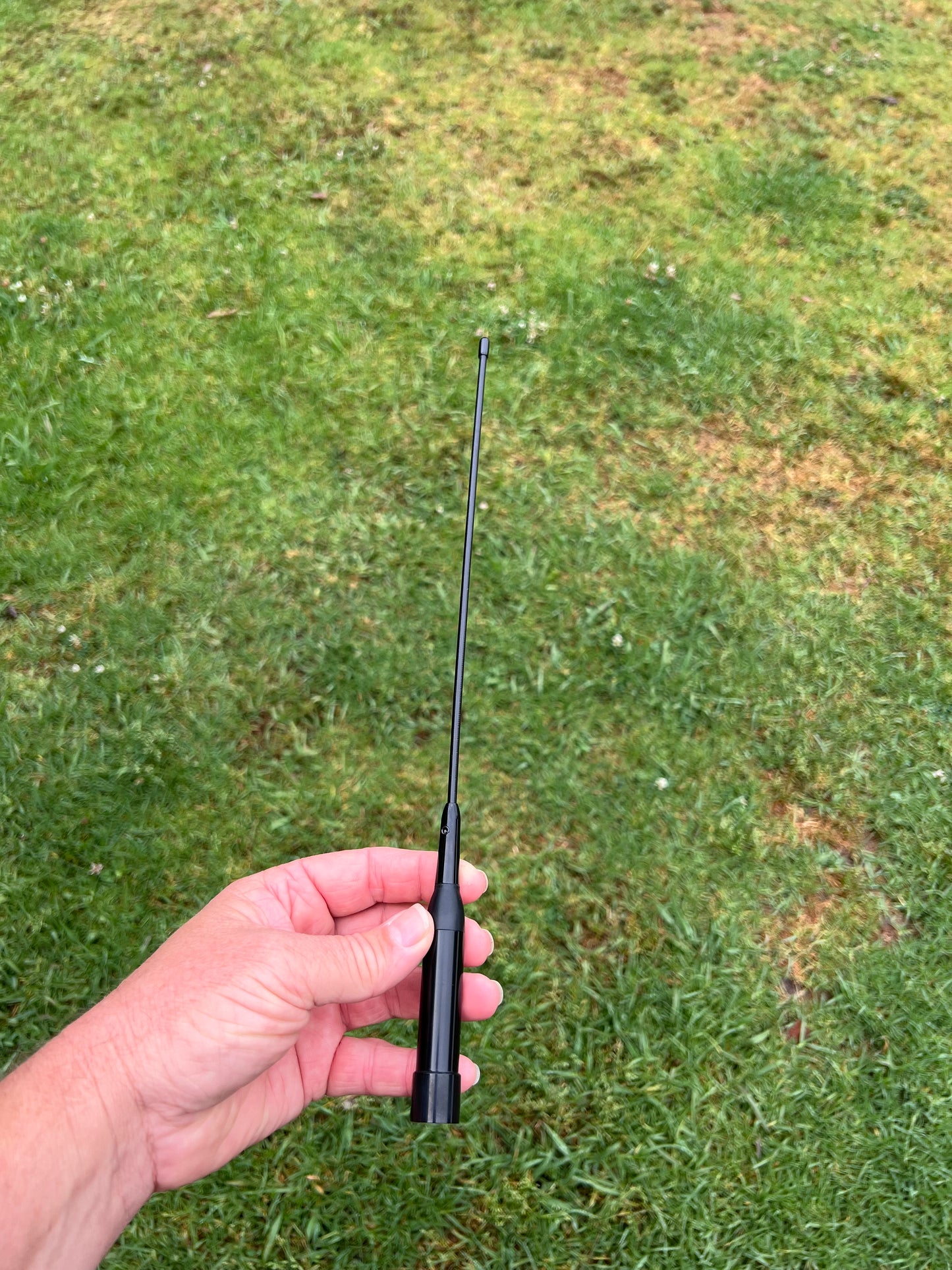 Dual Band 144 & 430Mhz Antenna "ONLY 40cm LONG" With Magnetic Base, Lead, Plug And Adaptor