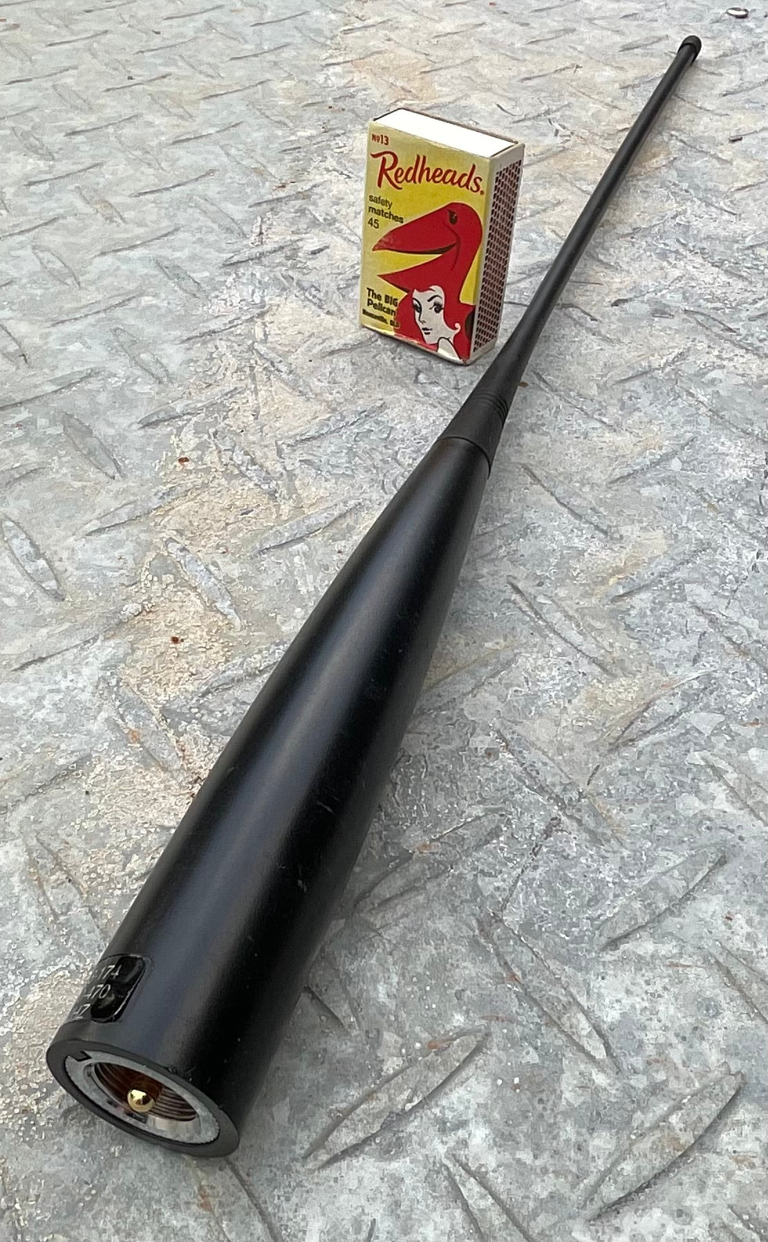 Combined VHF 148-174Mhz and UHF 400-470Mhz Mobile Antenna
