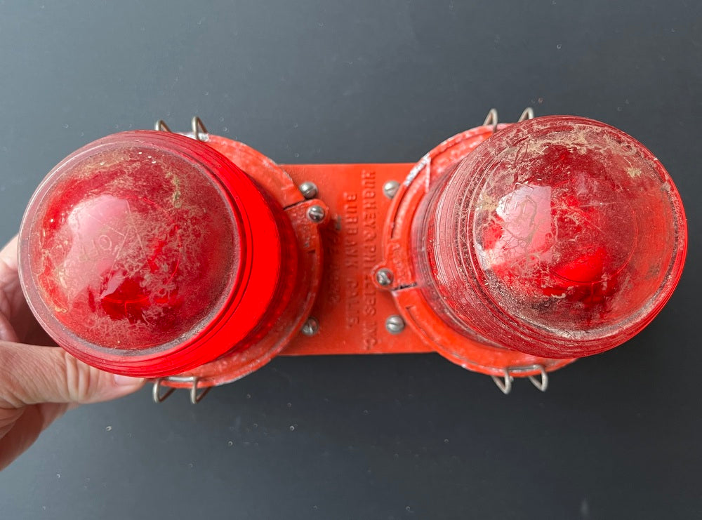 2nd Used - Tower Red Light - Aircraft Light