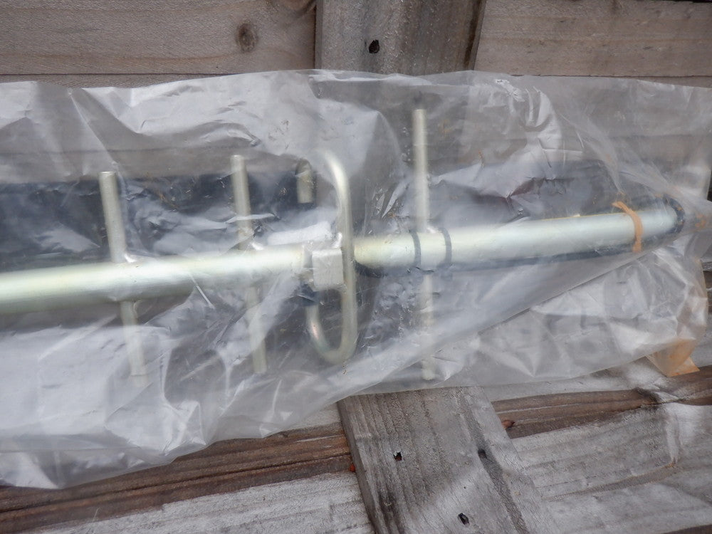 Base Antenna 890 - 960Mhz Mobile Phone / RF Link Yagi - PICK UP ONLY DUE TO SIZE