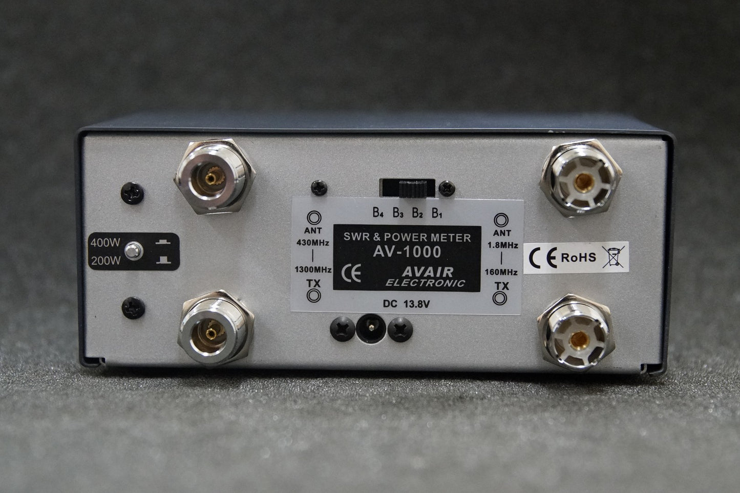 SWR Meter, VSWR Meter - AV1000 HF/VHF/UHF 1.8 to 1300Mhz