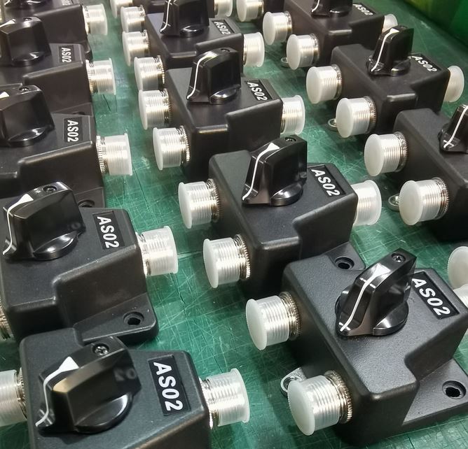 Coax Antenna Switch - 2 Way - Antenna Switch With Built-In Lightning Protection