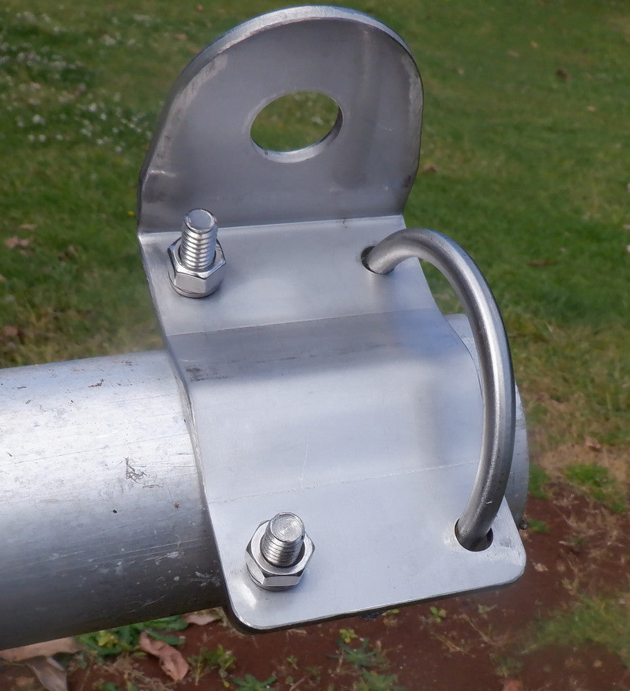 Antenna Mount Bullbar or Pole Mount Bracket GME