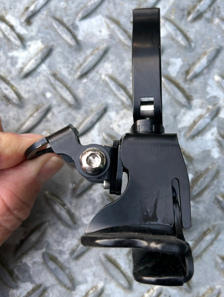 Bracket #100 - Quick Antenna Mount Installed And Removed By Hand