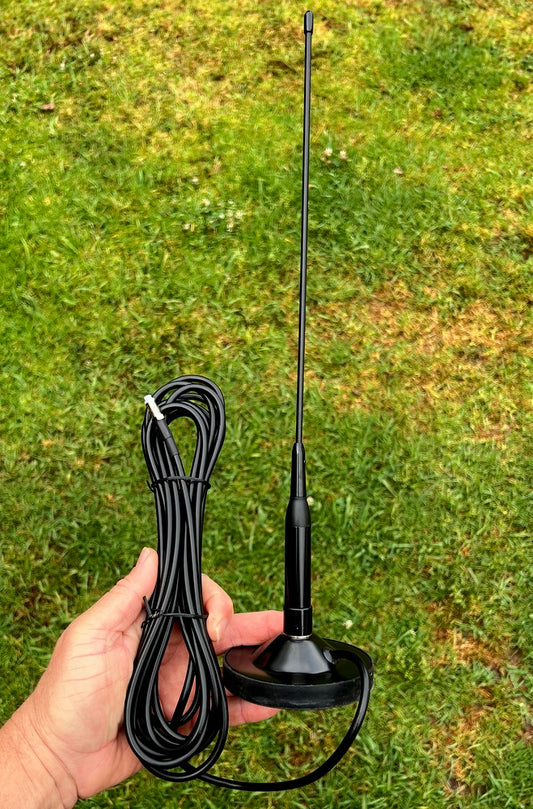 Dual Band 144 & 430Mhz Antenna "ONLY 40cm LONG" With Magnetic Base, Lead, Plug And Adaptor
