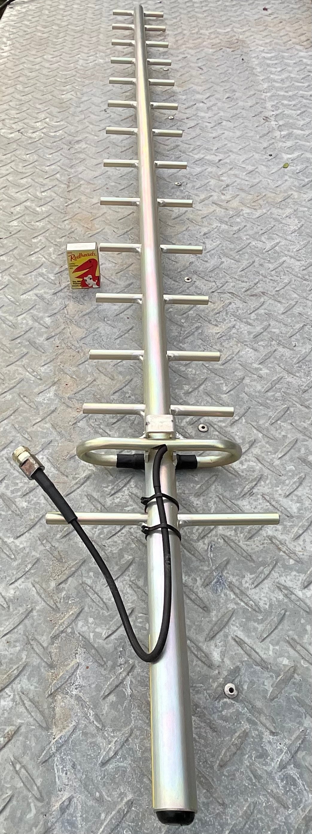 Base Yagi Antenna 890 - 960Mhz Mobile Phone / RF Link Yagi - PICK UP ONLY DUE TO SIZE