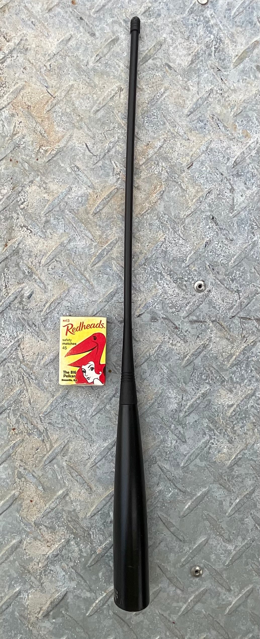 Combined VHF 148-174Mhz and UHF 400-470Mhz Mobile Antenna