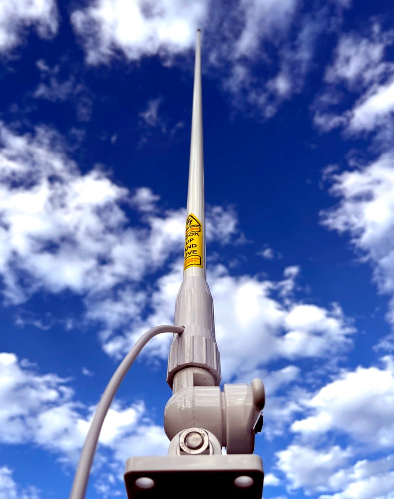 Marine Radio - Icom IC-M200 - VHF Marine Radio KIt with Antenna And Tilt Mount