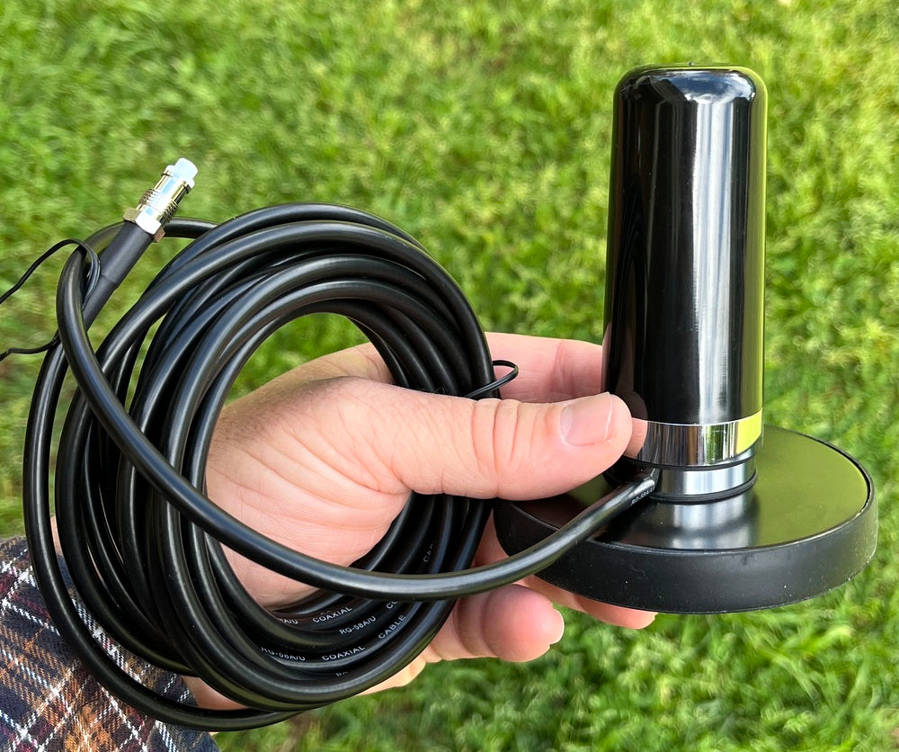 Dual Band 144 & 430Mhz Low Profile Antenna Complete with 90mm Magnetic Base, Lead, Plug and Adaptor