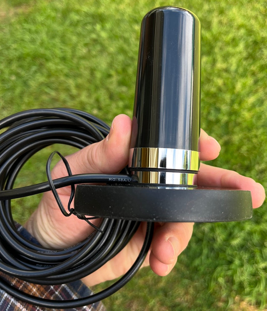 Dual Band 144 & 430Mhz Low Profile Antenna Complete with 90mm Magnetic Base, Lead, Plug and Adaptor