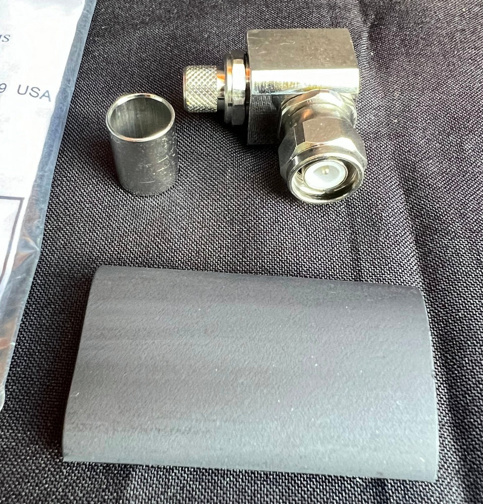 LMR400 TNC Male Right Angle Coax Plug