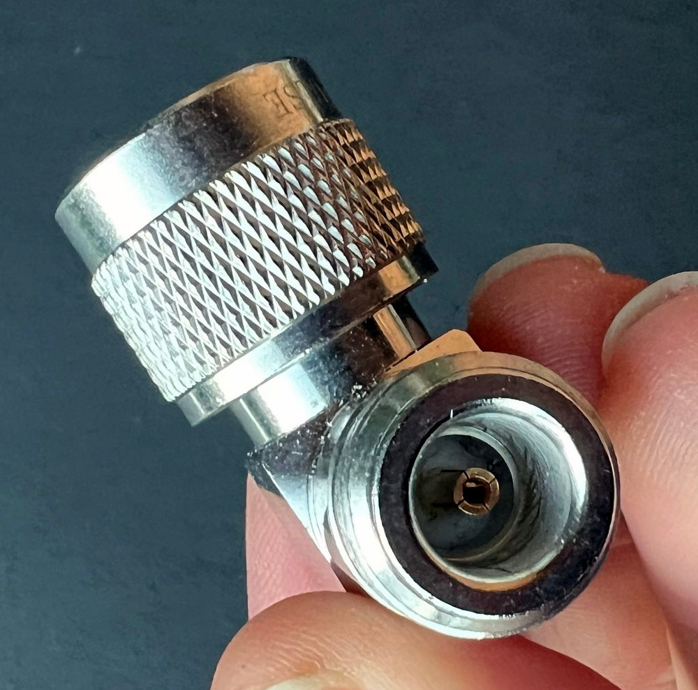 N Type Male to N Type Female Right Angle - Adapter Coax Plug