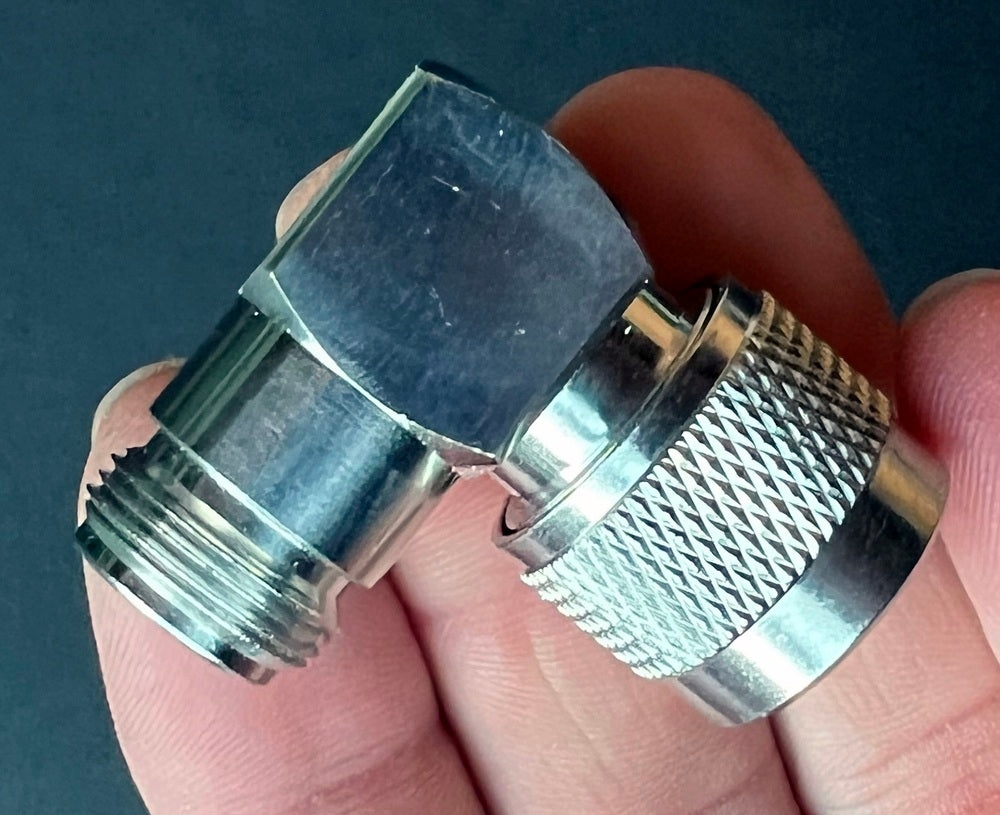 N Type Male to N Type Female Right Angle - Adapter Coax Plug