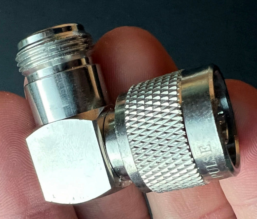 N Type Male to N Type Female Right Angle - Adapter Coax Plug