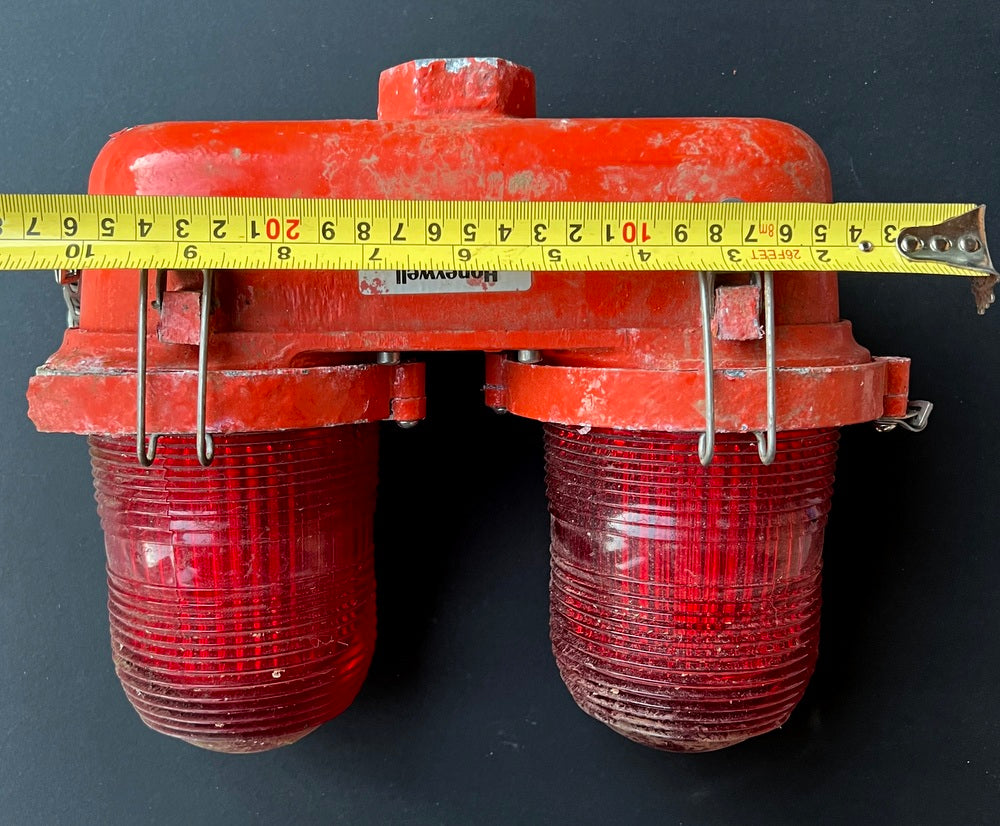 2nd Used - Tower Red Light - Aircraft Light